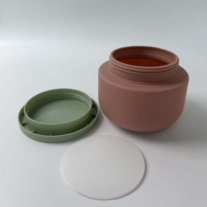 round plastic containers with lids